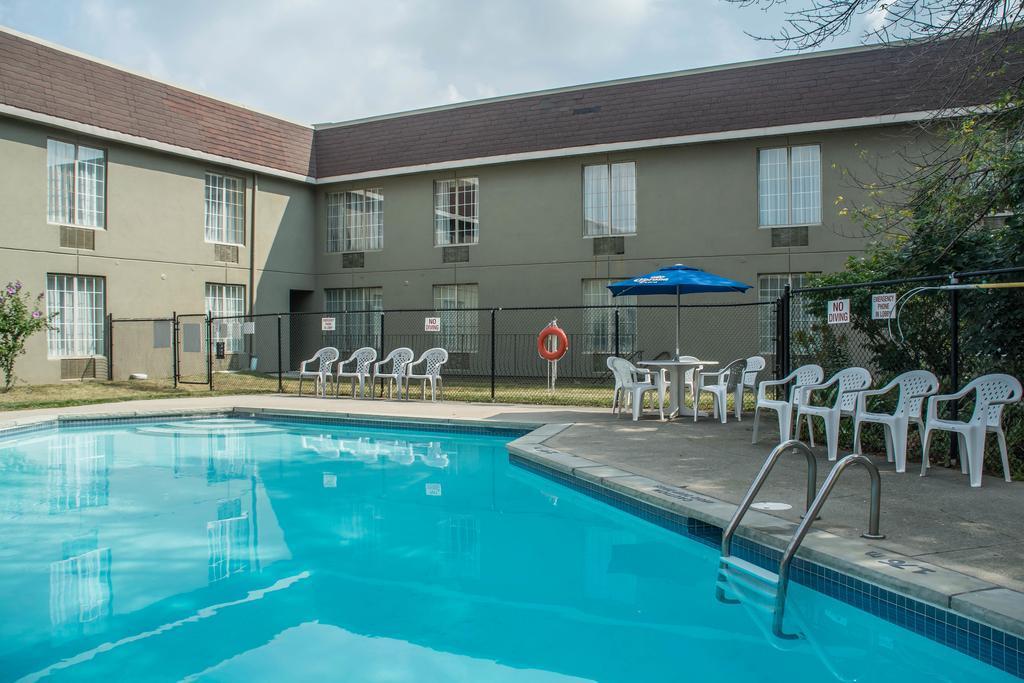 Quality Hotel & Suites וודסטוק מראה חיצוני תמונה