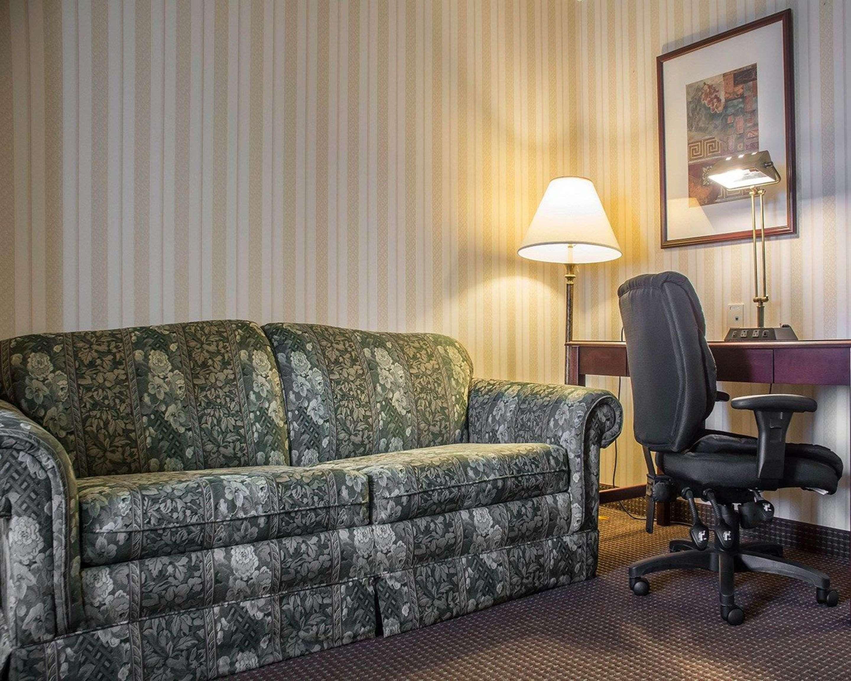 Quality Hotel & Suites וודסטוק מראה חיצוני תמונה